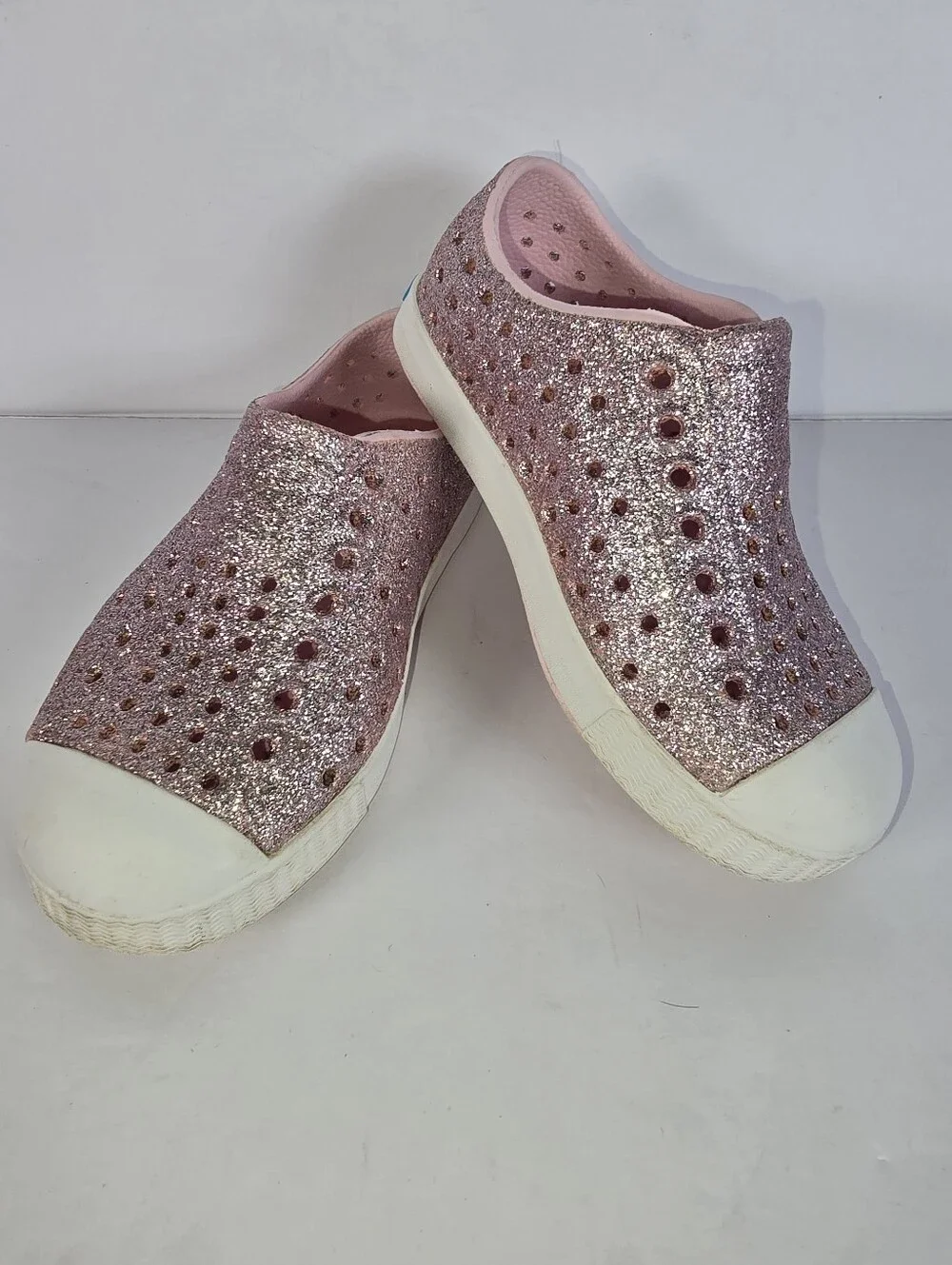 Native Girls Jefferson Pink Glitter Bling Slip On Shoes Sparkle Size Child 8